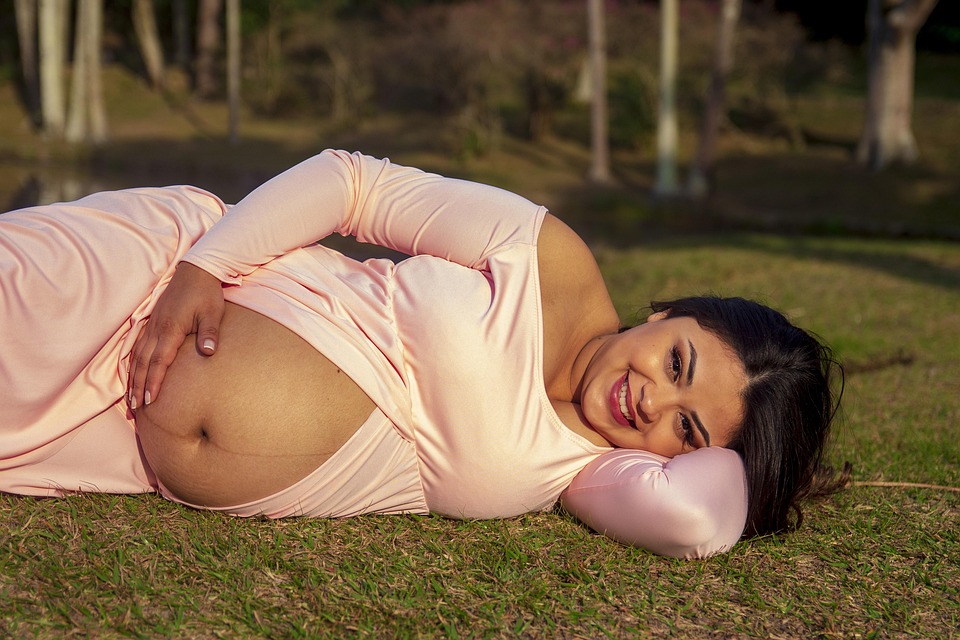 Суперхрани за бременни: хранене за майка и бебе